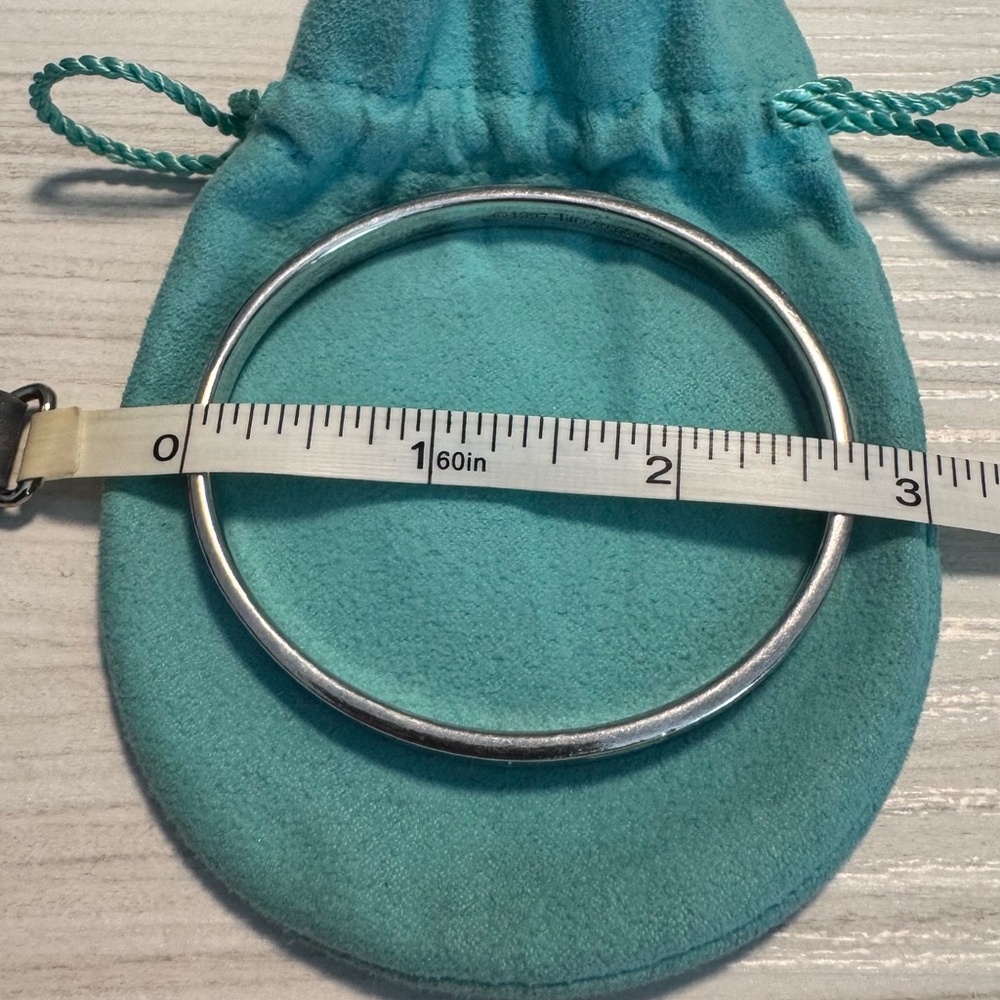Tiffany & Co silver bangle - Picture 3 of 4
